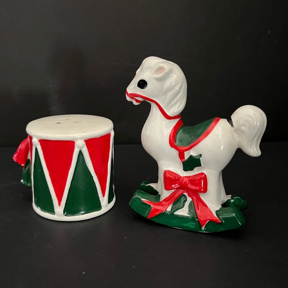 Vintage Lefton Rocking Horse & Drum #2246 Salt & Pepper Shakers Set Japa…